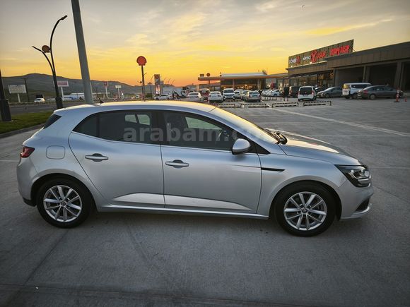 Sahibinden Renault Megane 1.5 dCi Touch 2016 Model 