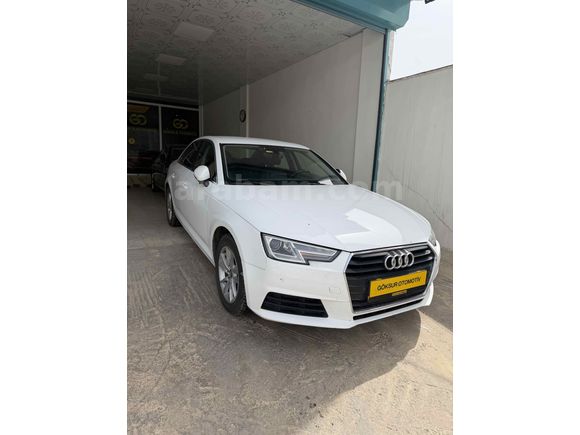  !!Audi A4  TR EN TEMİZ ARAÇI !!