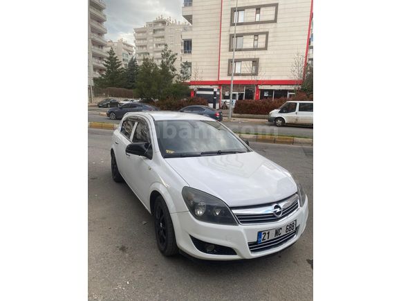 Sahibinden Opel Astra 1.3 CDTI Enjoy Plus 2012 Model  282.000 km Beyaz