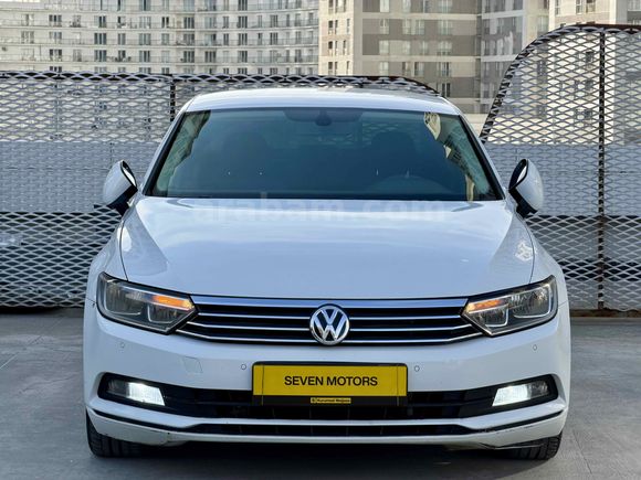 Galeriden Volkswagen Passat 1.6 TDi BlueMotion Impression 2017 Model İstanbul