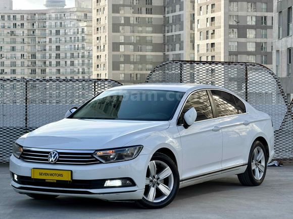 Galeriden Volkswagen Passat 1.6 TDi BlueMotion Impression 2017 Model İstanbul