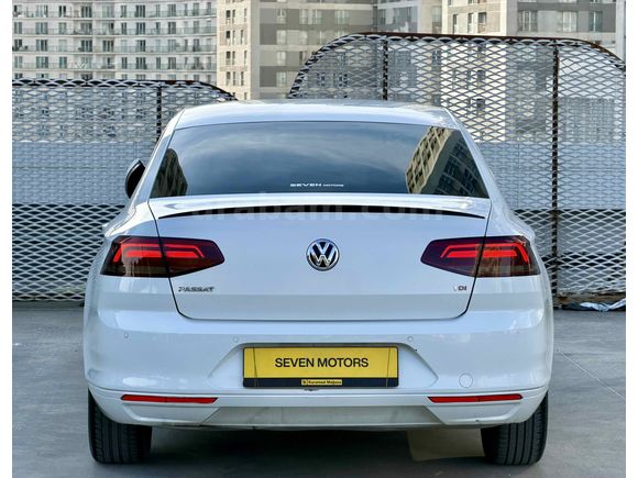 Galeriden Volkswagen Passat 1.6 TDi BlueMotion Impression 2017 Model İstanbul