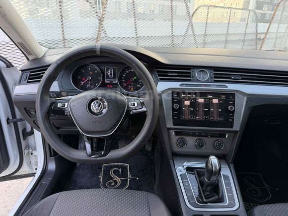 Galeriden Volkswagen Passat 1.6 TDi BlueMotion Impression 2017 Model İstanbul