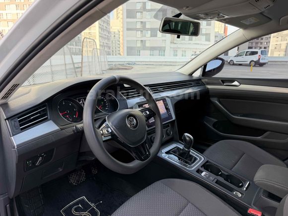 Galeriden Volkswagen Passat 1.6 TDi BlueMotion Impression 2017 Model İstanbul