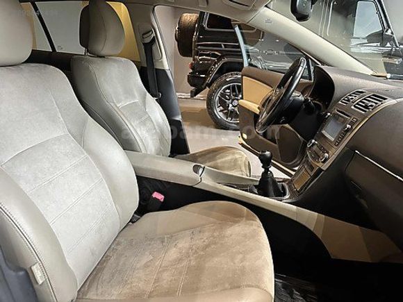 BRAVE 2014 AVENSIS 1.6 ELEGANT EXTRA HATASIZ/154 KM
