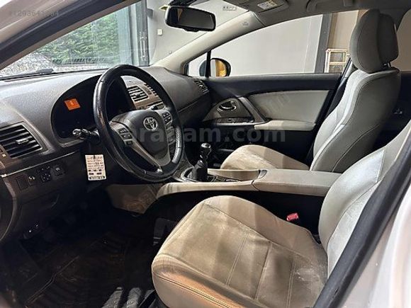 BRAVE 2014 AVENSIS 1.6 ELEGANT EXTRA HATASIZ/154 KM