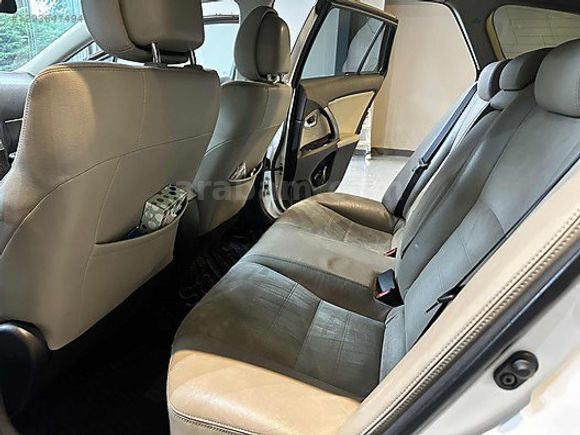 BRAVE 2014 AVENSIS 1.6 ELEGANT EXTRA HATASIZ/154 KM