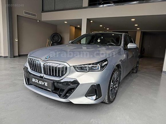 BRAVE 2024 BMW 5.20i M SPORT /HEAD-UP/HARMAN KARDON/SOGUTMA