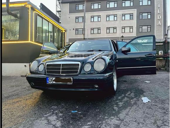 E200 amg genişletilmiş çamurluklar 2 yıl yeni vizeli
