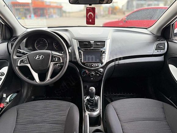 GRL MOTORS'TAN 88.000 ACCENT BLUE