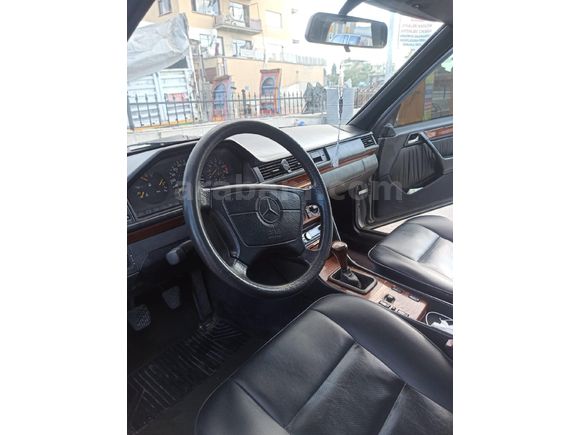 Sahibinden Mercedes - Benz E 200 1994 Model