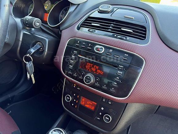 _TR'TEK_2012 FİAT PUNTO EVO 1.4 DYNAMİC_81.ooo KM'de_BOYASIZ_