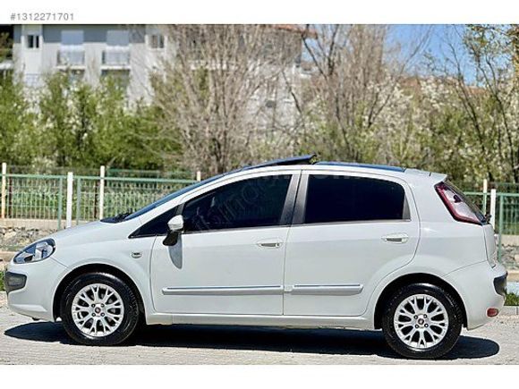 _TR'TEK_2012 FİAT PUNTO EVO 1.4 DYNAMİC_81.ooo KM'de_BOYASIZ_