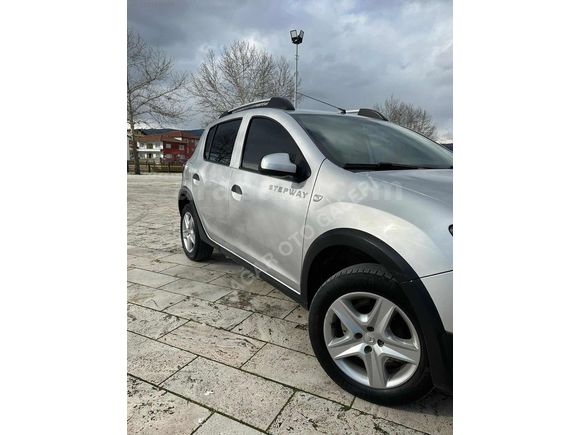 HATASIZ BOYASIZ TRAMERSİZ DACİA SANDERO
