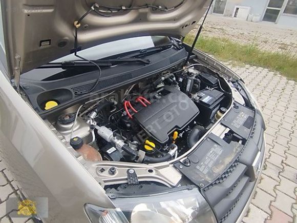 2013 SANDERO LPG Lİ