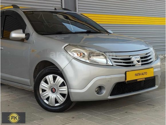 2009 model Dacia Sandero Benzin lpğ