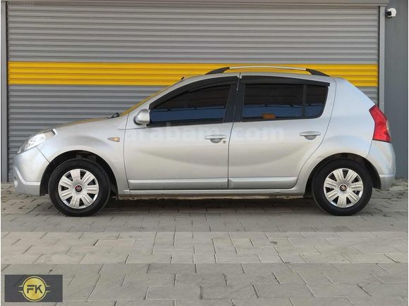 2009 model Dacia Sandero Benzin lpğ