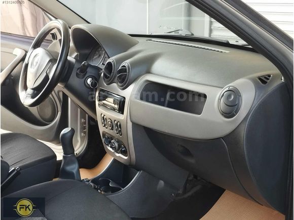 2009 model Dacia Sandero Benzin lpğ