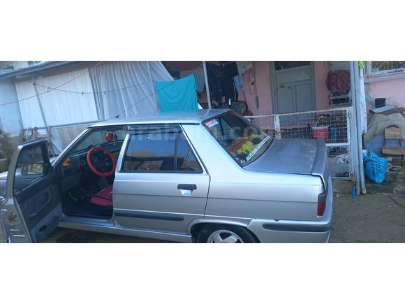 Sahibinden Renault R 9 1.4 Broadway RN 1998 Model  232.000 km Gri (Gümüş)