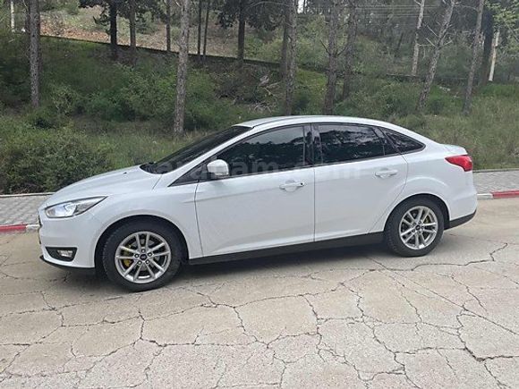 Dalkıran otomotiv den hatasız boyasız focus 90 binde