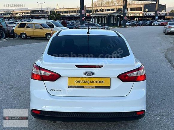 KARATAŞ MOTORS'DAN 2012 MODEL FORD FOCUS 1.6 MANUEL