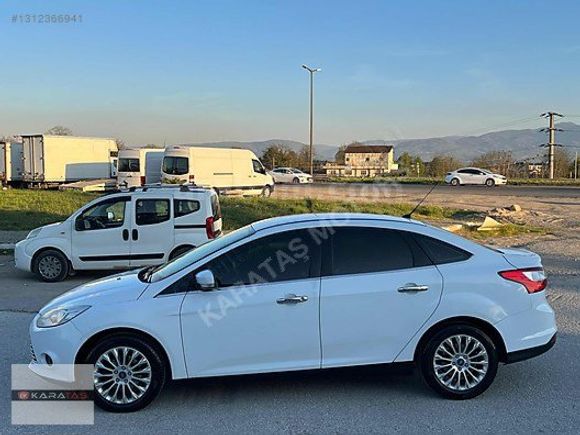 KARATAŞ MOTORS'DAN 2012 MODEL FORD FOCUS 1.6 MANUEL