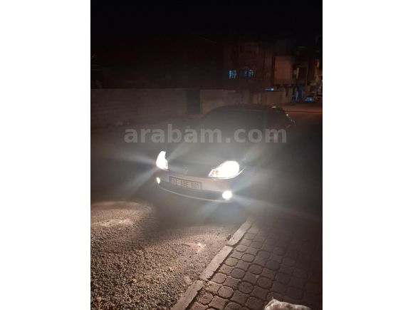 Sahibinden Renault Symbol 1.5 dCi Expression Plus 2011 Model  291.000 km Gri (Gümüş)