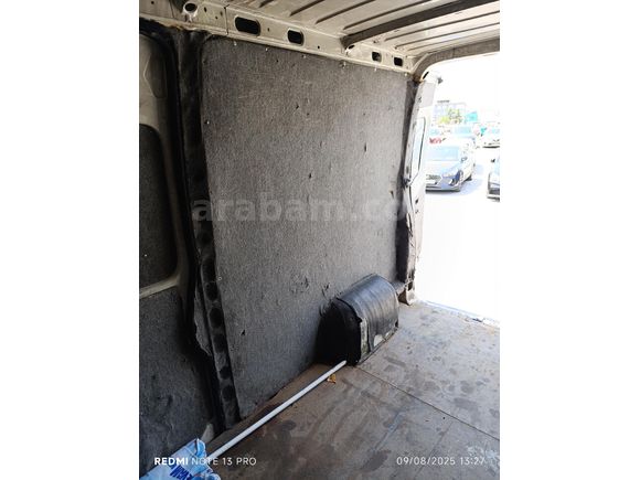 Sahibinden Renault Master 2.5 dCi 10.8 m3 2010 Model