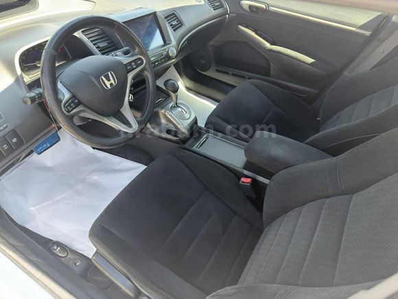 130 BİN KM OTOMATİK BEYAZ HONDA CIVIC İLK ELDEN ALINMA