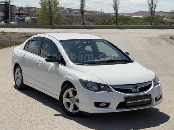 130 BİN KM OTOMATİK BEYAZ HONDA CIVIC İLK ELDEN ALINMA