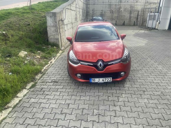 Sahibinden Renault Clio 1.2 Joy 2015 Model  123.000 km Kırmızı