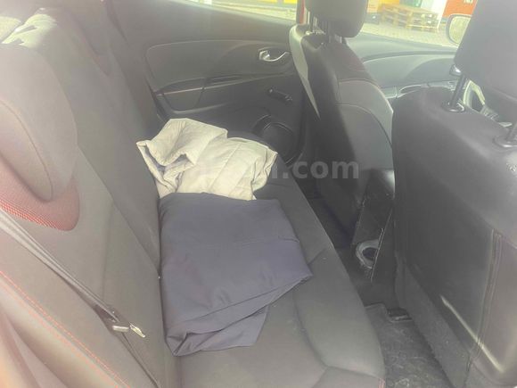 Sahibinden Renault Clio 1.2 Joy 2015 Model  123.000 km Kırmızı