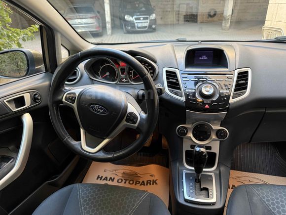 Sahibinden Ford Fiesta 1.4 Titanium 2012 Model 