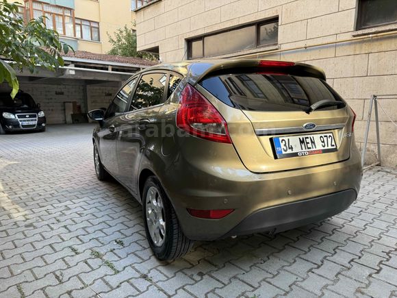Sahibinden Ford Fiesta 1.4 Titanium 2012 Model 