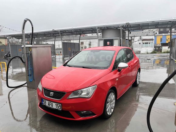 Sahibinden Yeni mauyeneli Seat Ibiza 1.2 TSI Style 2017 Model  139.800 km Kırmızı