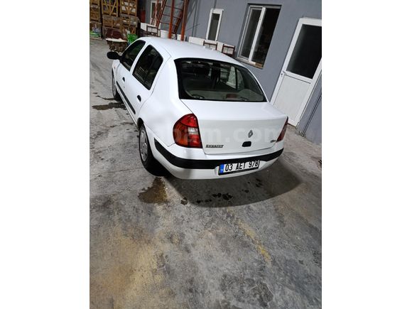 Sahibinden Renault Clio 1.4 Authentique 2004 Model Afyonkarahisar 172.000 km Beyaz
