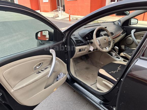 Sahibinden Renault Megane 1.5 dCi Privilege 2012 Model