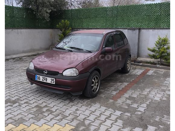 Memurdan 1997 model Opel Corsa 1.4 Swing