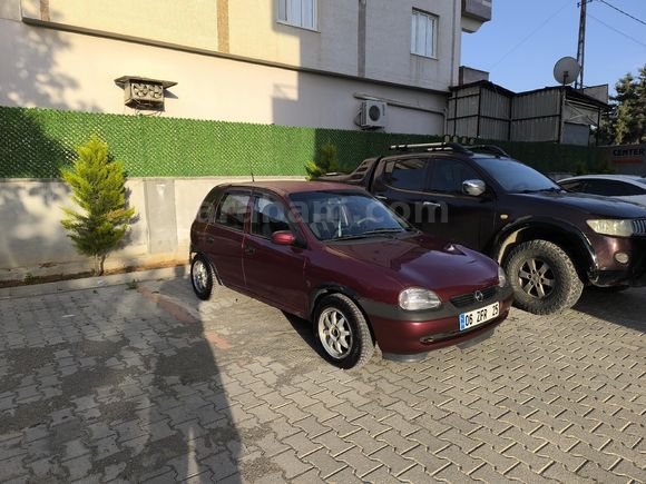 Memurdan 1997 model Opel Corsa 1.4 Swing