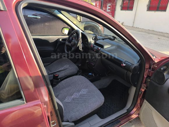 Memurdan 1997 model Opel Corsa 1.4 Swing