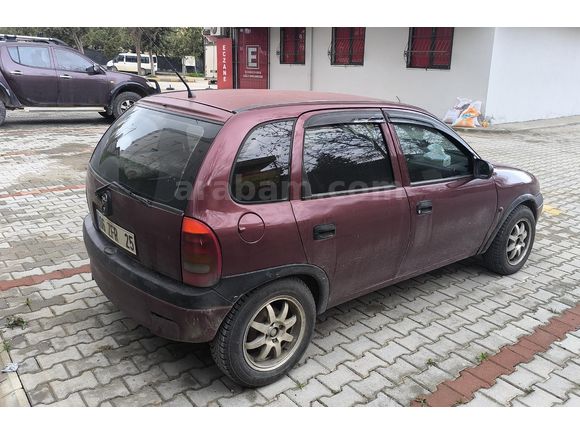 Memurdan 1997 model Opel Corsa 1.4 Swing