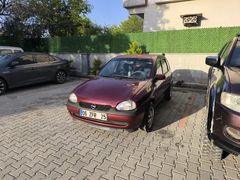 Memurdan 1997 model Opel Corsa 1.4 Swing