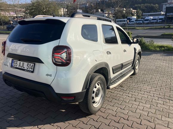 İLK SAHİBİNDEN YETKİLİ SERVİS BAKIMLI SATILIK 4x4 DUSTER