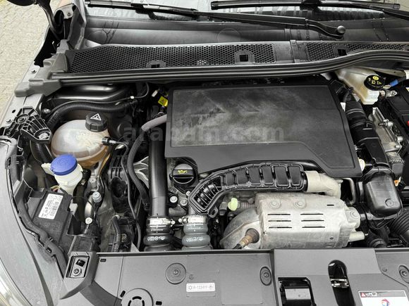 Sahibinden Peugeot 208 1.2 PureTech Allure Selection 2023 Model 