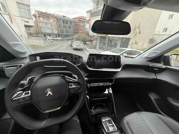 Sahibinden Peugeot 208 1.2 PureTech Allure Selection 2023 Model 