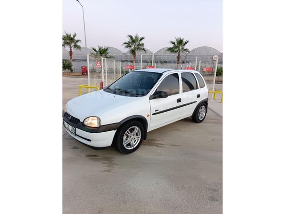 Safkan Benzin Opel Corsa 1.4 GLS 1998 Model