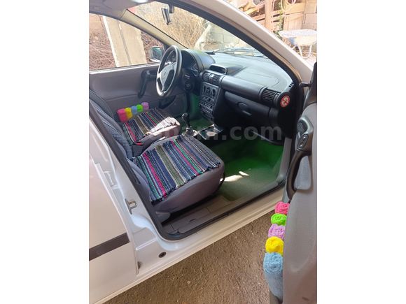 Safkan Benzin Opel Corsa 1.4 GLS 1998 Model