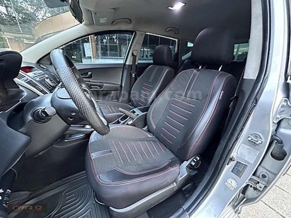- Kia Ceed Sporty Wagon 1.6 CRDI Motion Temiz Düzgün