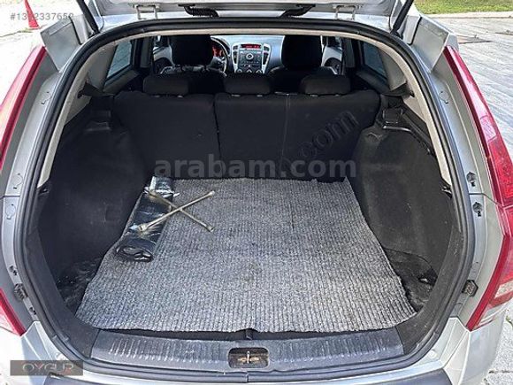 - Kia Ceed Sporty Wagon 1.6 CRDI Motion Temiz Düzgün