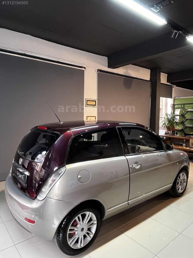 Galeriden Lancia Ypsilon 1.4 2008 Model İzmir 173.000 km Kırmızı 4